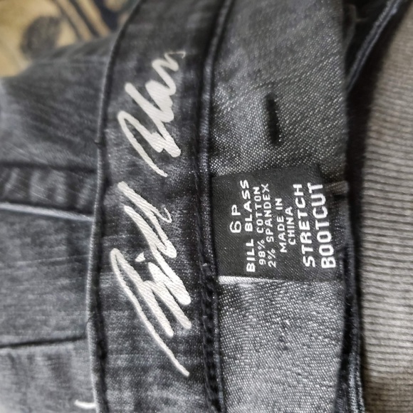 Bill Blass Stretch Bootcut Jeans 	Size 6P - Picture 4 of 4